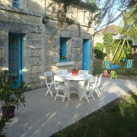 La Petite Maison Bleue *
